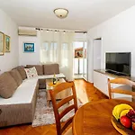 Apartments By The Sea Zadar - 19500